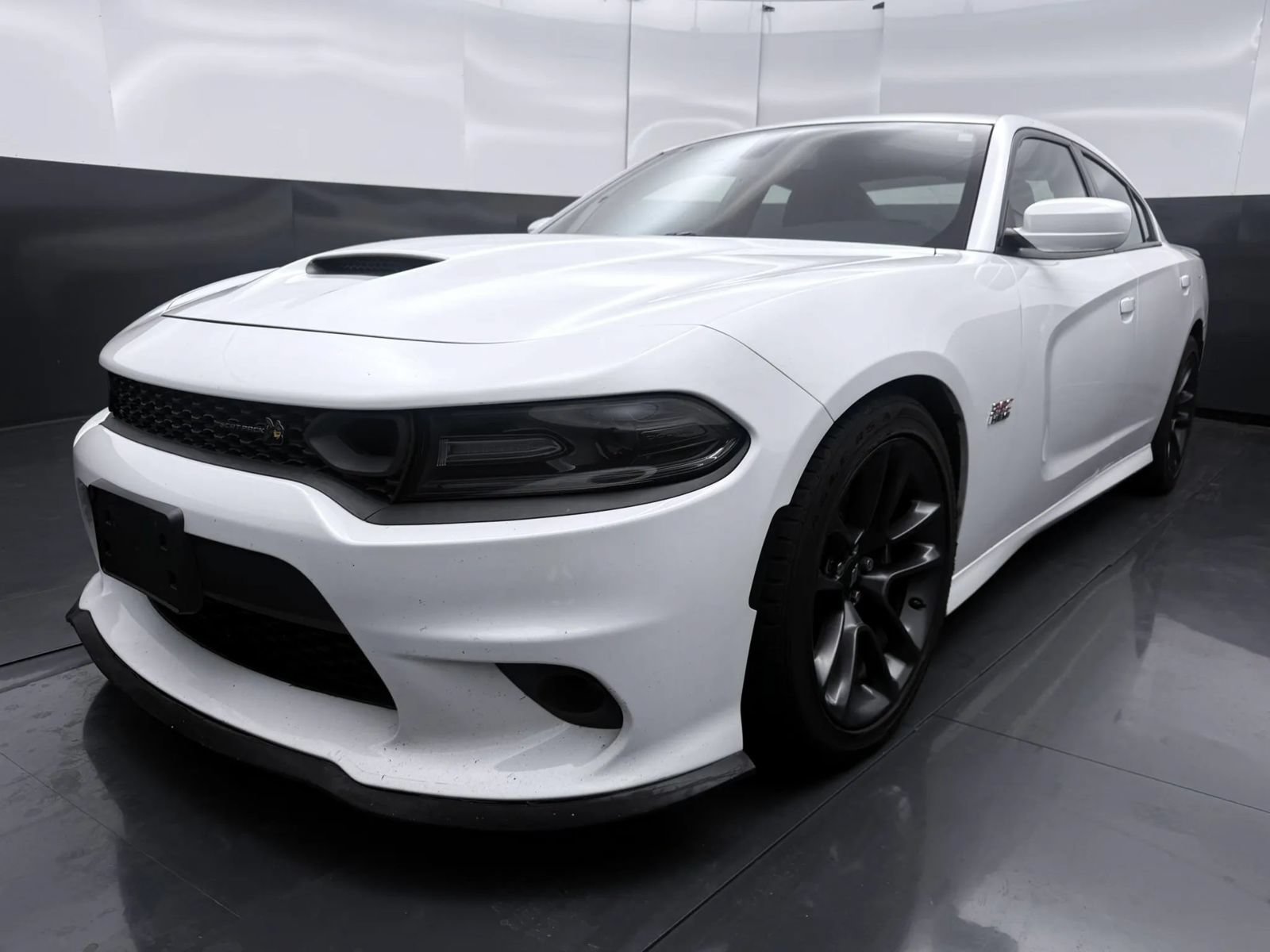 Used 2020 Dodge Charger Scat Pack RWD image 3