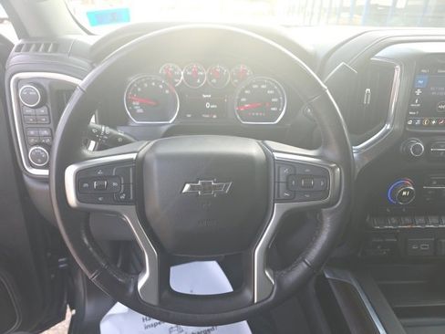 Used 2020 Chevrolet Silverado 1500 LT Trail Boss image 9