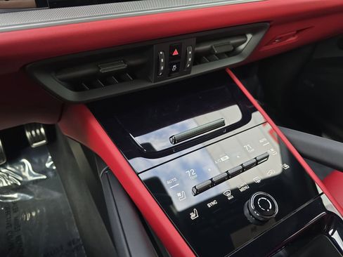 New 2026 Porsche Cayenne S image 18