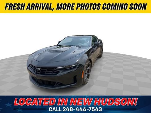Used 2023 Chevrolet Camaro LT w/ Technology Package RWD image 6