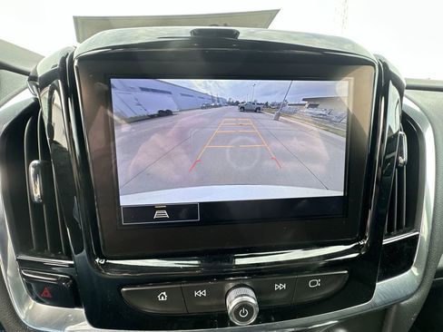 Used 2023 Chevrolet Traverse LT w/ Midnight/Sport Edition image 14