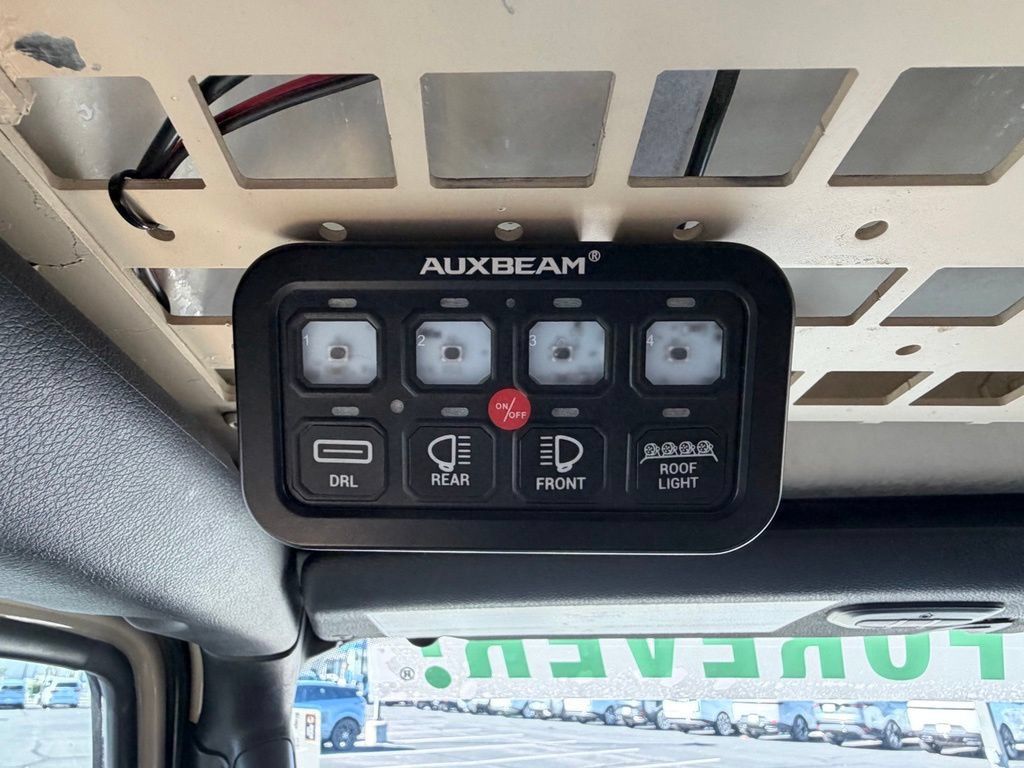 Used 2022 Jeep Gladiator Rubicon w/ Trailer Tow Package AWD/4WD image 5