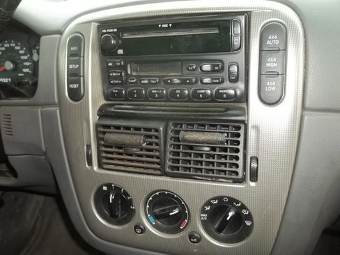 Used 2005 Ford Explorer Sport XLT AWD/4WD image 13
