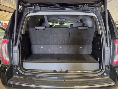 Used 2018 GMC Yukon Denali w/ Open Road Package AWD/4WD image 8