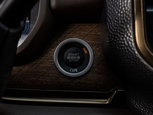 Used 2025 RAM 3500 Longhorn image 22