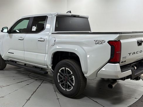 New 2026 Toyota Tacoma TRD Sport image 7