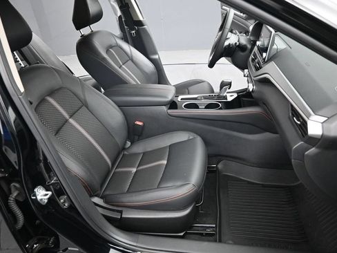 Certified 2025 Nissan Altima 2.5 SR FWD image 29