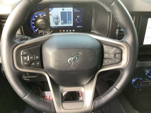 Used 2022 Ford Bronco Black Diamond w/ Sasquatch Package image 15