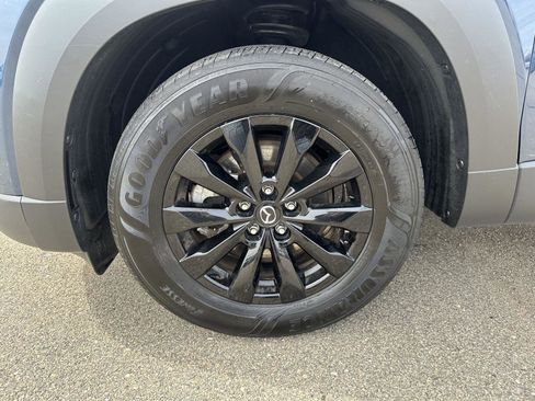 Used 2025 MAZDA CX-50 AWD 2.5 S w/ Premium Package image 4