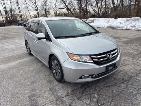 Used 2014 Honda Odyssey Touring image 1