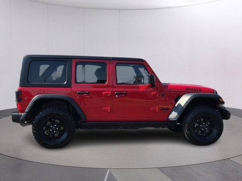 Used 2025 Jeep Wrangler Unlimited Sport AWD/4WD image 4