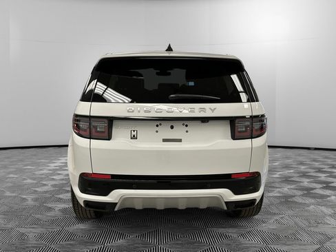 Used 2025 Land Rover Discovery Sport S image 4
