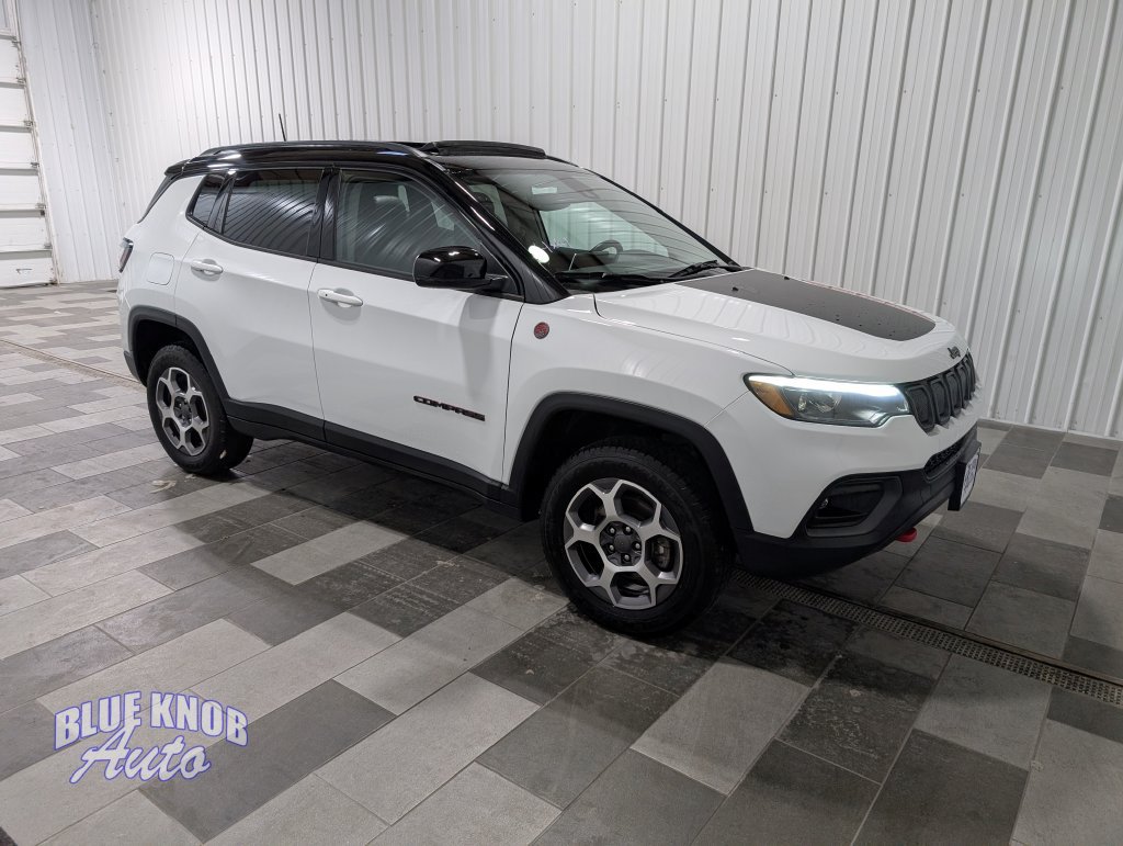 Used 2022 Jeep Compass Trailhawk w/ Trailhawk Elite Group AWD/4WD image 5