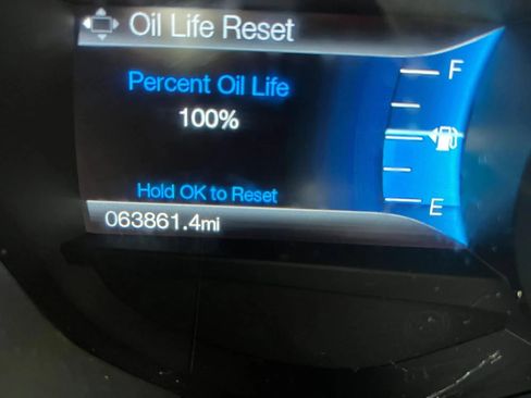 Used 2016 Ford Fusion SE w/ Equipment Group 202A FWD image 15