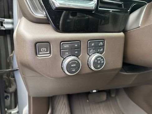 Used 2023 GMC Sierra 1500 SLT w/ SLT Premium Package AWD/4WD image 13