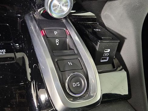 Used 2024 Acura MDX SH-AWD image 21