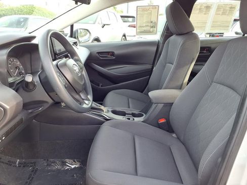 Used 2024 Toyota Corolla LE image 8