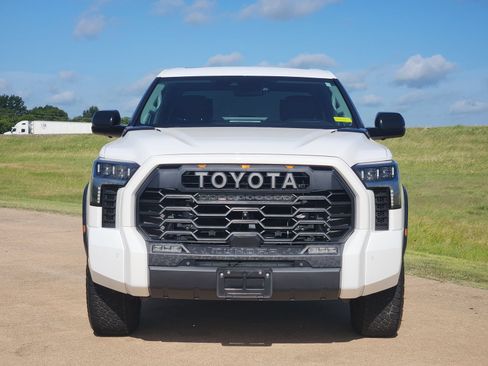 Used 2022 Toyota Tundra TRD Pro AWD/4WD image 6