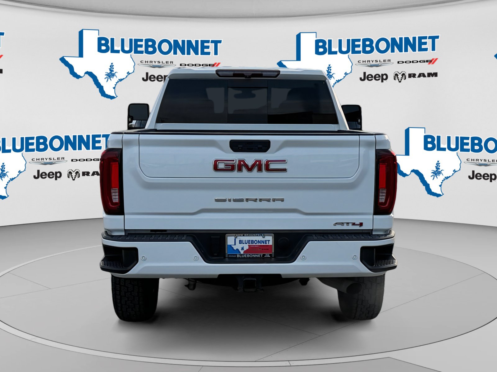 Used 2022 GMC Sierra 2500 AT4 w/ AT4 Preferred Package AWD/4WD image 6