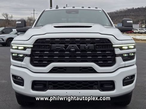 Used 2026 RAM 3500 Limited image 8