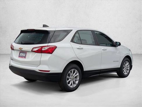 Used 2021 Chevrolet Equinox LS image 5