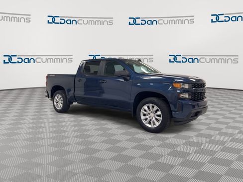 Used 2022 Chevrolet Silverado 1500 Custom image 2