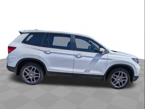 Used 2023 Honda Passport EX-L image 3