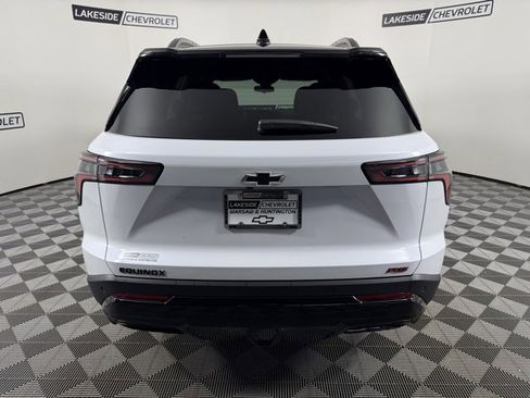 New 2026 Chevrolet Equinox RS image 5