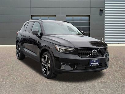 New 2026 Volvo XC40 B5 Plus w/ Protection Package Premier