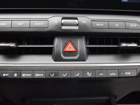 Used 2025 Kia K4 FWD image 32