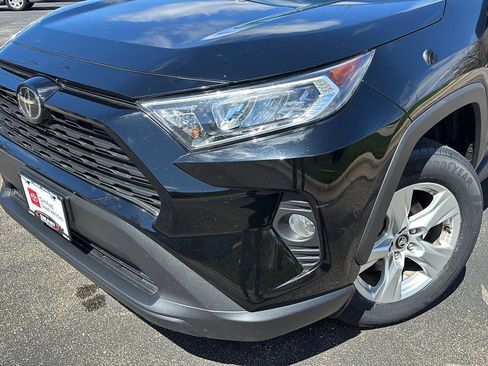 Used 2020 Toyota RAV4 XLE w/ Convenience Package image 24