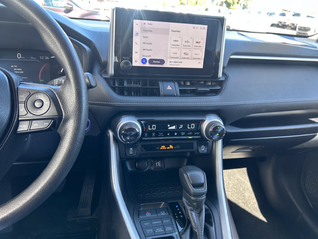 Certified 2025 Toyota RAV4 XLE AWD/4WD image 20