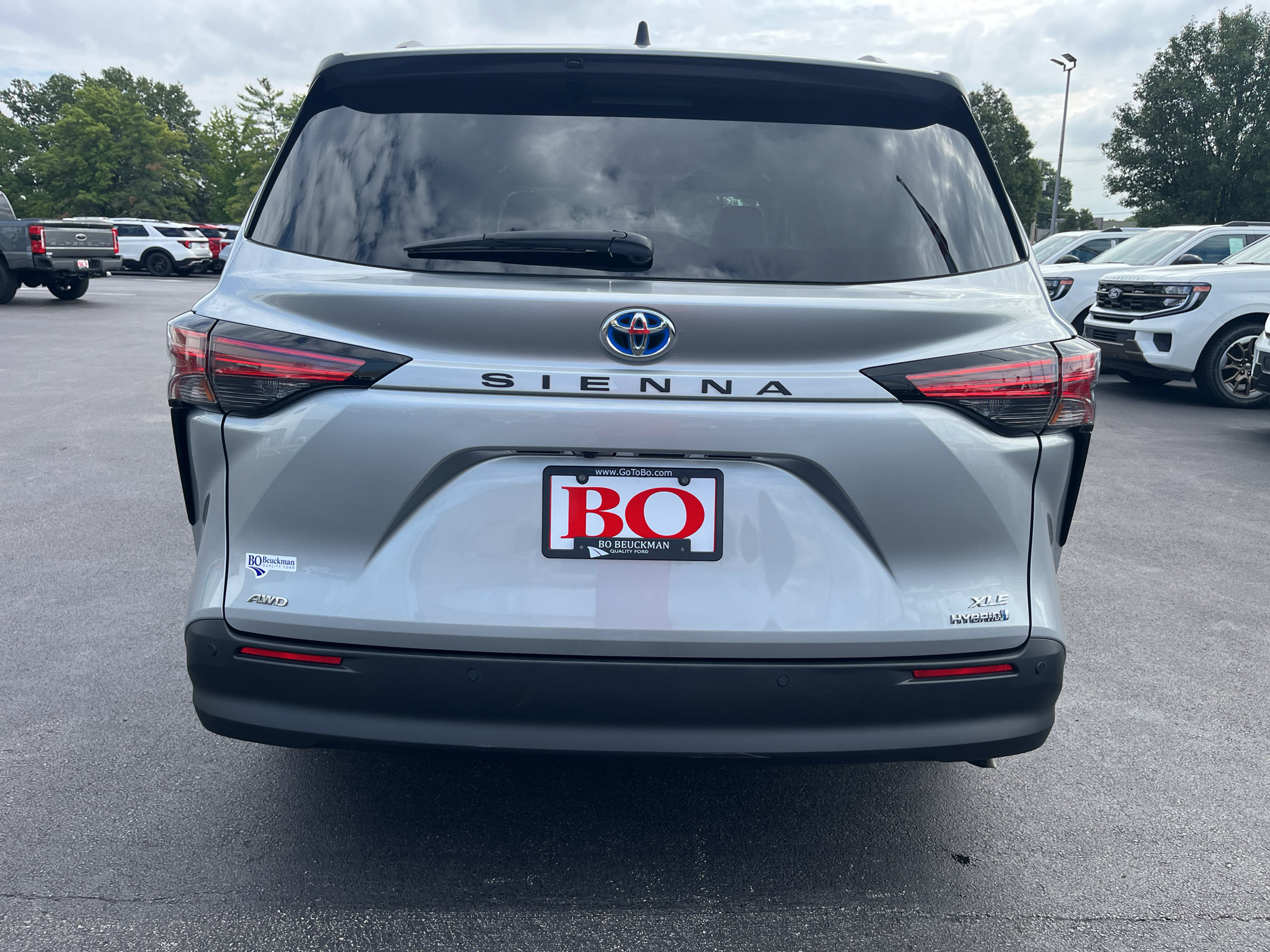 Used 2021 Toyota Sienna XLE w/ XLE Plus Package AWD/4WD image 6