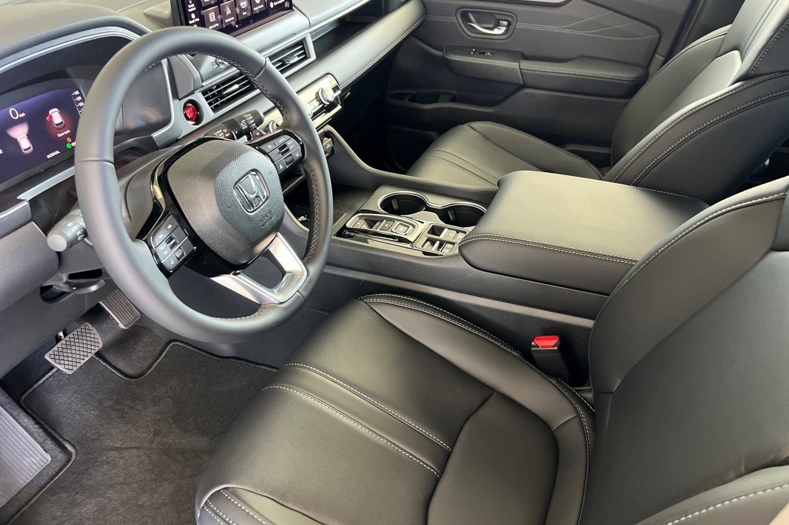 New 2026 Honda Pilot Touring image 6