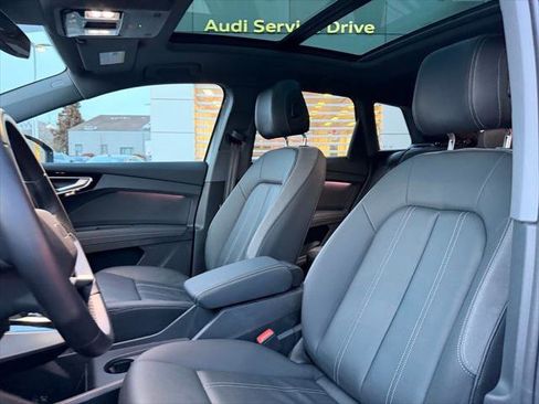 Certified 2023 Audi Q4 e-tron Premium Plus w/ Premium Plus RWD image 9