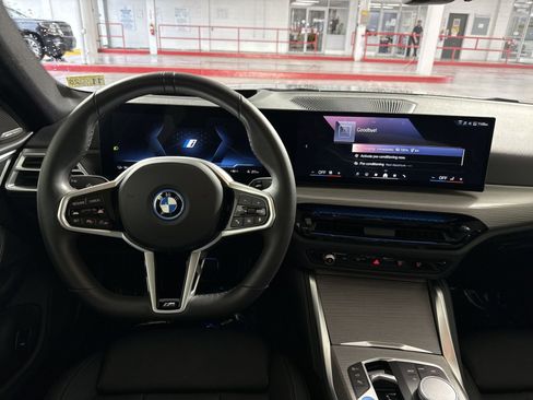 Used 2025 BMW i4 xDrive40i w/ M Sport Package AWD/4WD image 16