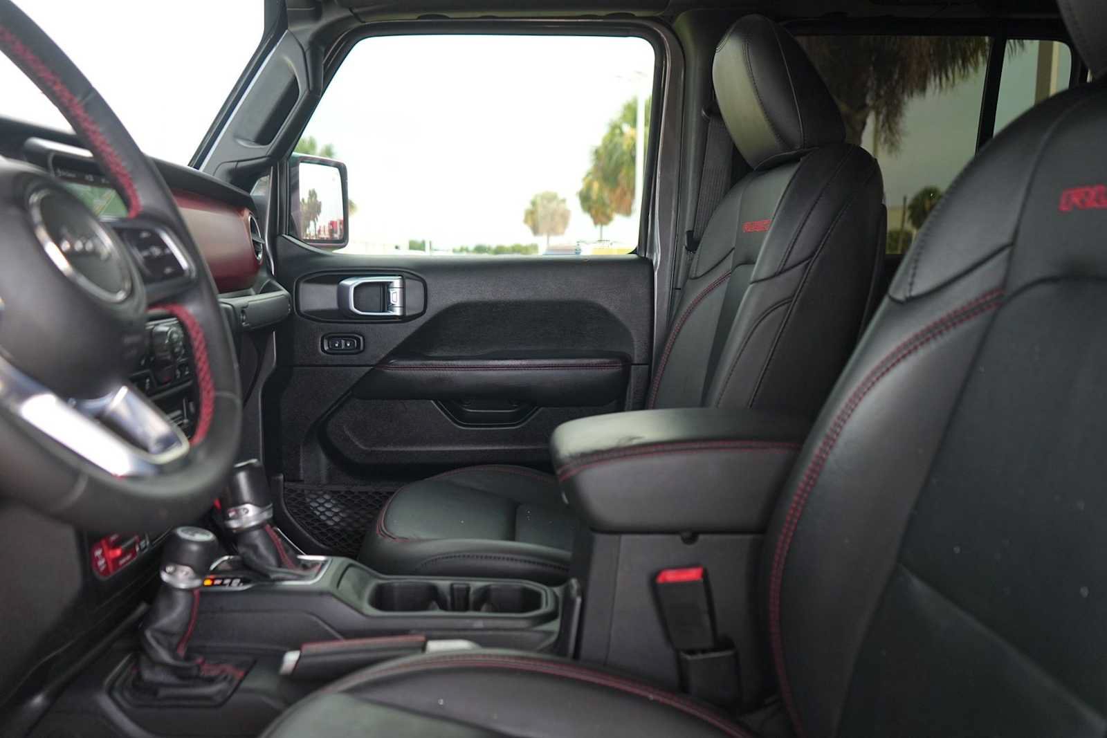 Used 2021 Jeep Gladiator Rubicon AWD/4WD image 11