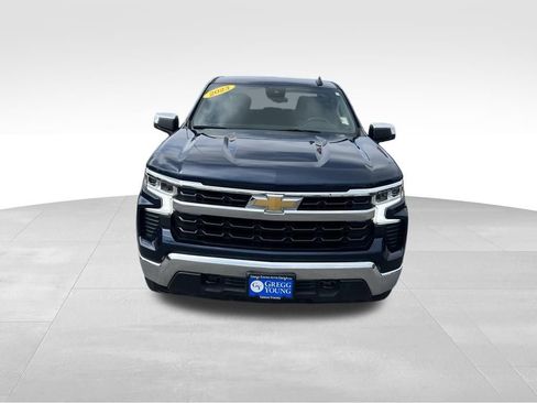 Used 2023 Chevrolet Silverado 1500 LT AWD/4WD image 10
