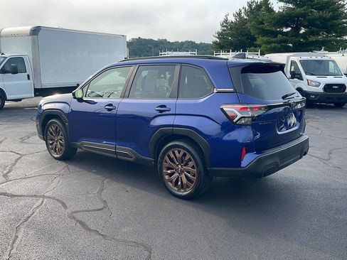 Used 2025 Subaru Forester Sport AWD/4WD image 3