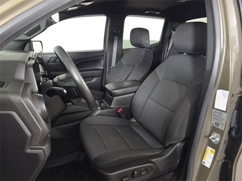 Used 2023 Chevrolet Colorado Trail Boss w/ Technology Package image 17