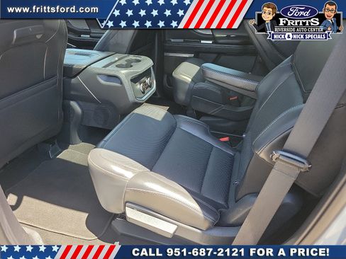 Certified 2025 Ford Expedition Platinum w/ Driver's Package AWD/4WD image 13