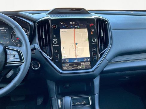 Used 2025 Subaru Ascent Bronze Edition image 11