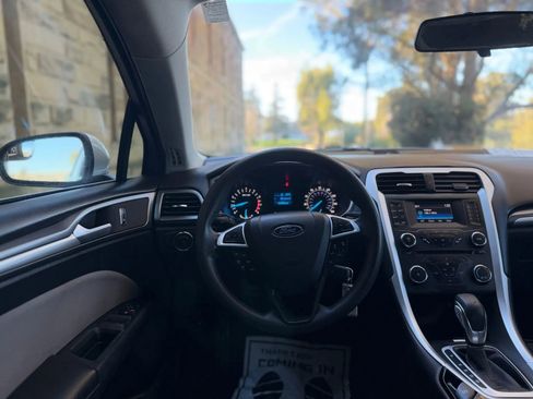 Used 2016 Ford Fusion S image 31