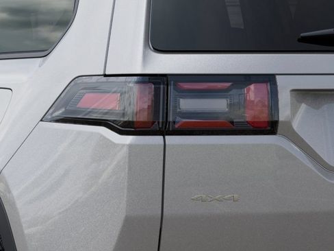 New 2026 Jeep Cherokee Laredo AWD/4WD image 9