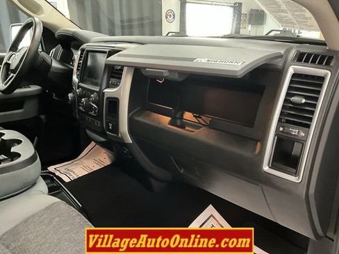 Used 2019 RAM 1500 Big Horn AWD/4WD image 39