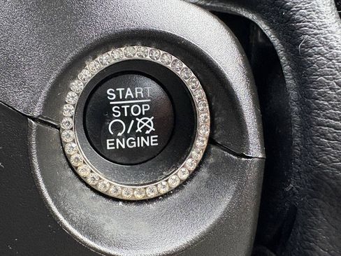 Used 2019 Jeep Compass Limited AWD/4WD image 4