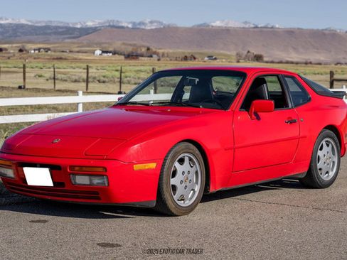Used 1988 Porsche 944 Turbo image 14