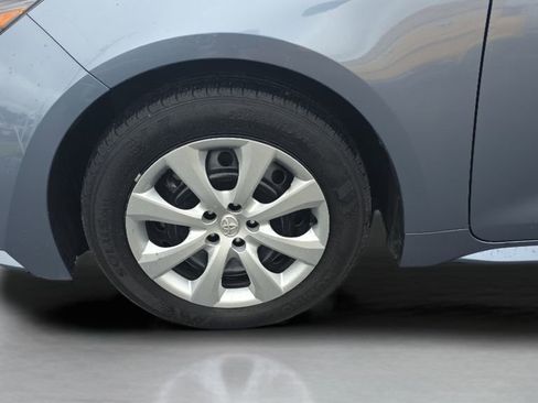 Used 2024 Toyota Corolla LE FWD image 10