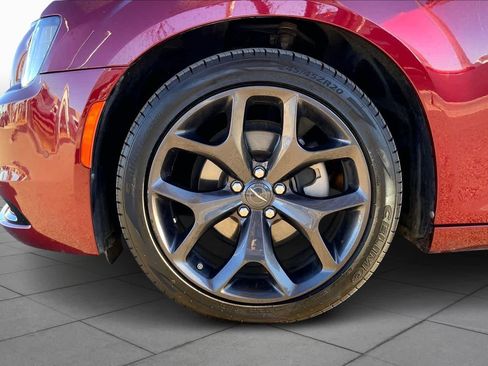 Used 2023 Chrysler 300 S image 10