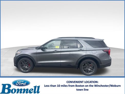 New 2026 Ford Explorer ST-Line image 2